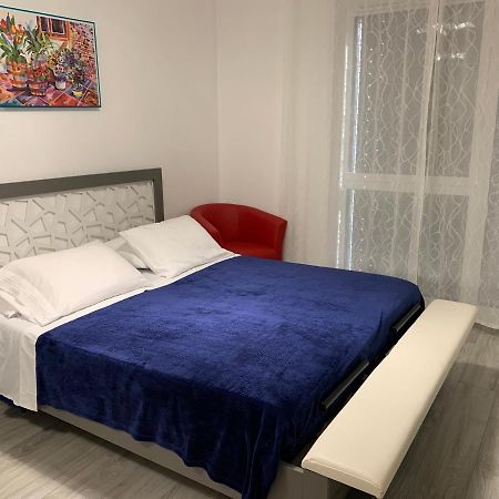 B&B Kelly Plus Лозанна Екстер'єр фото