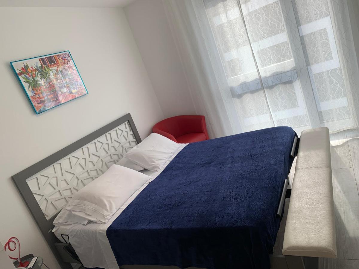 B&B Kelly Plus Лозанна Екстер'єр фото